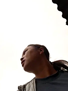 xuxulovezz online show from 10/09/25, 12:19