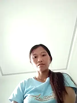 Snapshot of abigail-00 chatting on 09/22/25, 04:58 abigail-00 online show from 09/22/25, 04:58