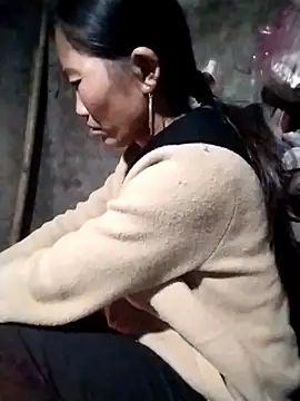 Snapshot of abigail-00 chatting on 11/22/25, 10:20 abigail-00 online show from 11/22/25, 10:20