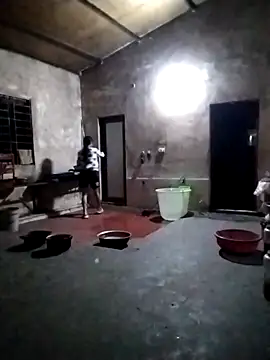 Snapshot of abigail-00 chatting on 12/18/25, 10:27 abigail-00 online show from 12/18/25, 10:27