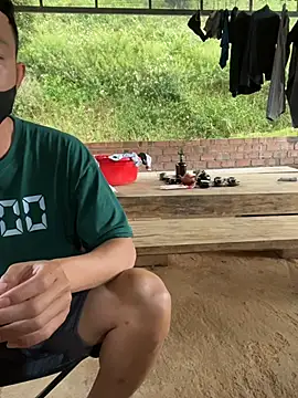 helen-my online show from 11/30/25, 08:40