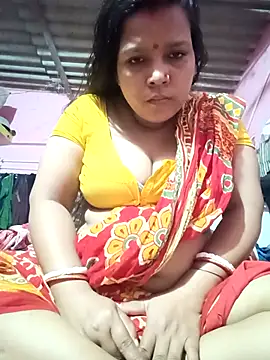 Snapshot of reya743 chatting on 11/03/25, 11:59 reya743 online show from 11/03/25, 11:59