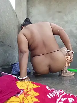 Snapshot of reya743 chatting on 02/02/26, 06:34 reya743 online show from 02/02/26, 06:34