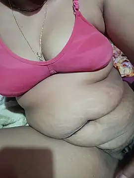 Snapshot of reya743 chatting on 02/12/26, 09:54 reya743 online show from 02/12/26, 09:54