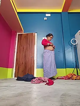 Snapshot of reya743 chatting on 02/27/26, 08:58 reya743 online show from 02/27/26, 08:58