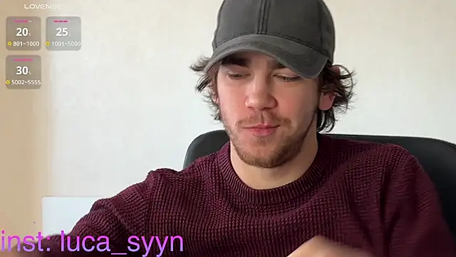 Snapshot of luca_syn chatting on 10/22/25, 08:14 luca syn online show from 10/22/25, 08:14