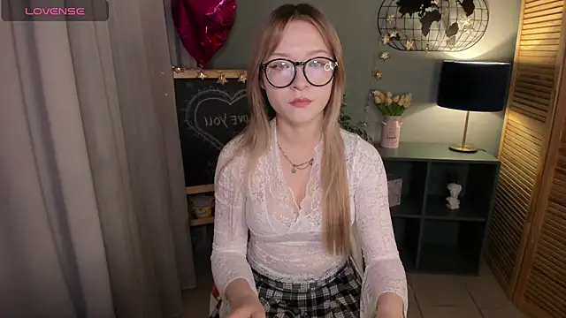 elliupp online show from 10/03/25, 10:01