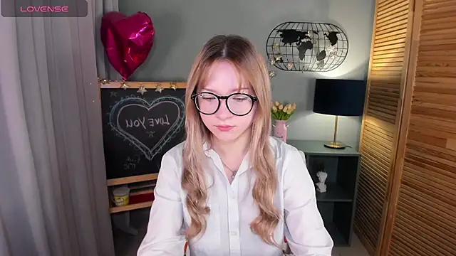 elliupp online show from 10/05/25, 01:26