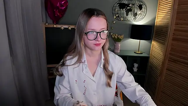 elliupp online show from 10/12/25, 01:37