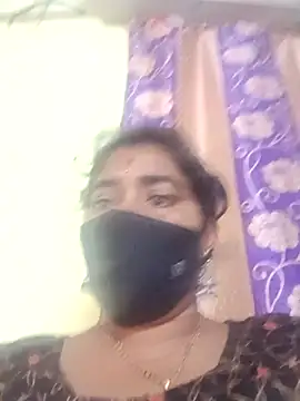 Snapshot of sowji_telugammai chatting on 10/18/25, 08:48 sowji telugammai online show from 10/18/25, 08:48