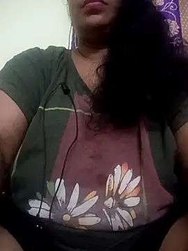 Snapshot of sowji_telugammai chatting on 10/21/25, 05:35 sowji telugammai online show from 10/21/25, 05:35