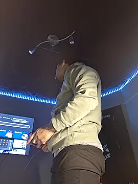 Snapshot of Painstickwes chatting on 02/04/26, 01:11 Painstickwes online show from 02/04/26, 01:11