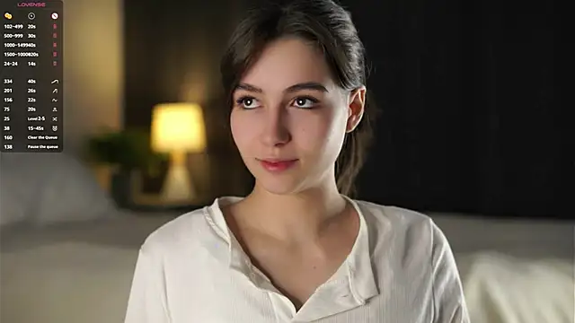 LettySlovacek online show from 11/07/25, 03:06