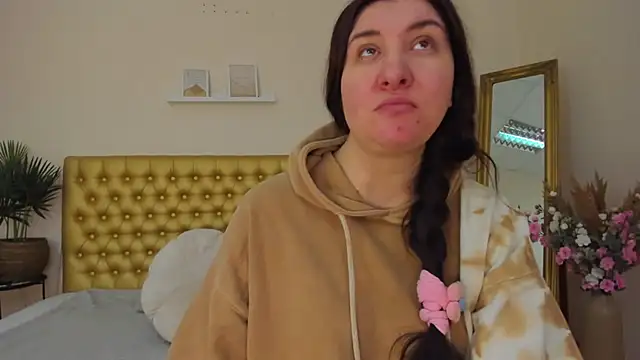 TrishaDarks online show from 03/20/26, 06:07