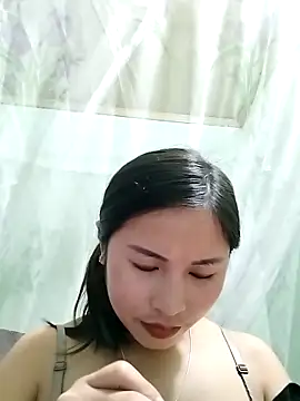 Snapshot of Mai4568 chatting on 10/04/25, 02:04 Mai4568 online show from 10/04/25, 02:04