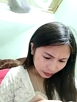 Snapshot of Mai4568 chatting on 10/12/25, 03:33 Mai4568 online show from 10/12/25, 03:33