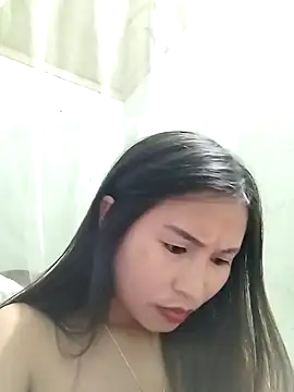 Snapshot of Mai4568 chatting on 10/14/25, 03:35 Mai4568 online show from 10/14/25, 03:35