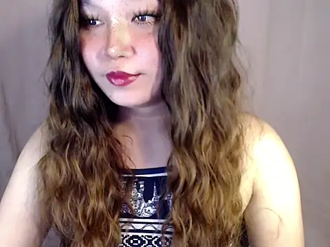 Eyes-on-me online show from 11/03/25, 05:47