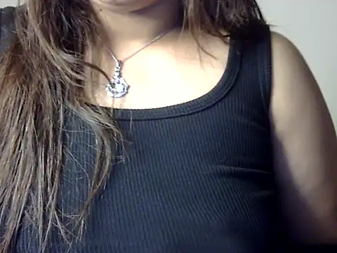 Snapshot of Aaliya02 chatting on 10/02/25, 04:08 Aaliya02 online show from 10/02/25, 04:08