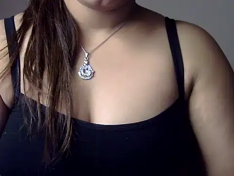 Snapshot of Aaliya02 chatting on 10/05/25, 02:10 Aaliya02 online show from 10/05/25, 02:10