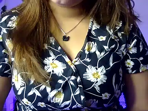 Aaliya02 online show from 02/19/26, 03:57