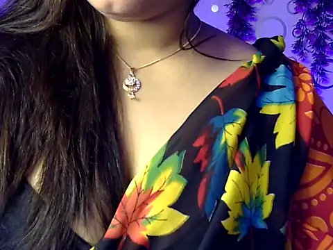 Aaliya02 online show from 04/10/26, 11:48