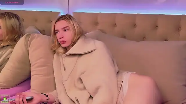 RobertDevine online show from 12/16/25, 03:39