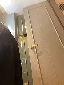 miumiu-66 online show from 11/19/25, 01:11