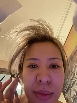 miumiu-66 online show from 01/18/26, 02:48