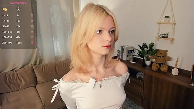 LaureMestler online show from 03/16/26, 08:29