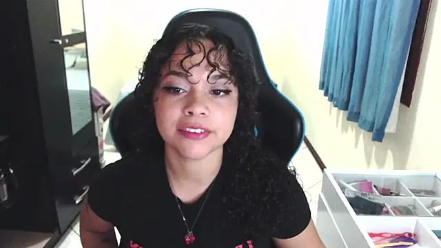 sweetamy326 online show from 03/10/26, 10:15