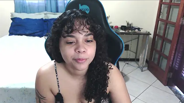 sweetamy326 online show from 05/02/26, 12:43