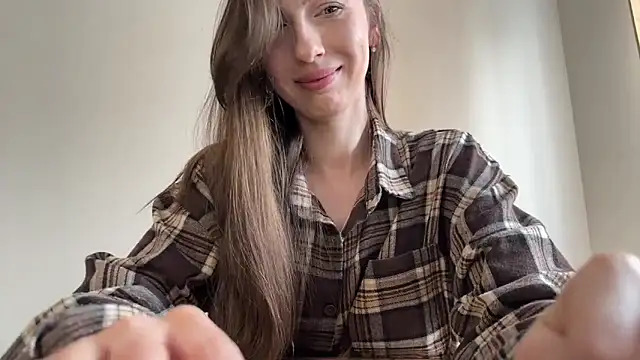 Prettyyy Angel online show from 04/21/26, 10:21