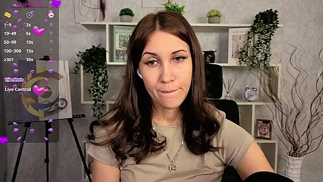 DreamVelour online show from 11/25/25, 06:19