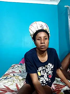 HotPetite 25 online show from 01/12/26, 10:59