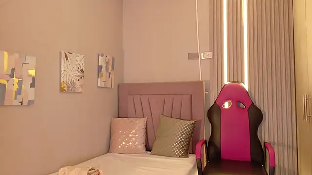 meli peach1 online show from 12/15/25, 07:29