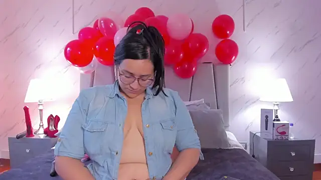 Snapshot of Michell_Monet chatting on 02/15/26, 01:20 Michell Monet online show from 02/15/26, 01:20