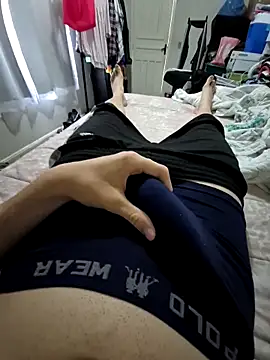 Snapshot of Salsicha244 chatting on 11/02/25, 10:06 Salsicha244 online show from 11/02/25, 10:06