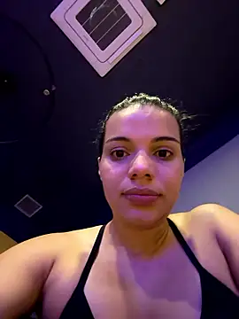 Snapshot of Anavalle chatting on 02/13/26, 05:42 Anavalle online show from 02/13/26, 05:42