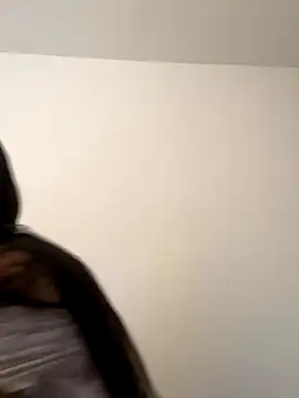 IsabellaJoness  online show from 10/07/25, 12:02