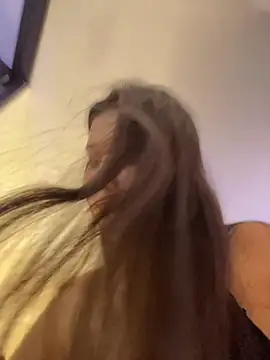 IsabellaJoness  online show from 04/17/26, 08:12