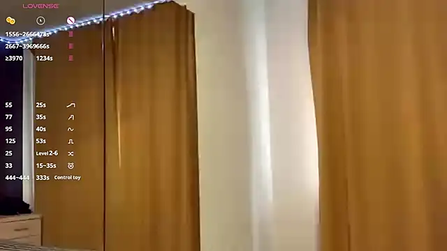 KrystinFunches online show from 10/06/25, 09:51