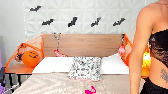 ValeryTrans  online show from 10/25/25, 01:40