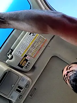 Snapshot of theking1_1 chatting on 10/05/25, 05:00 theking1 1 online show from 10/05/25, 05:00