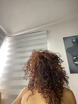 PrettyLia online show from 02/20/26, 09:48