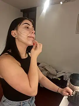 Zafira  online show from 11/15/25, 11:29