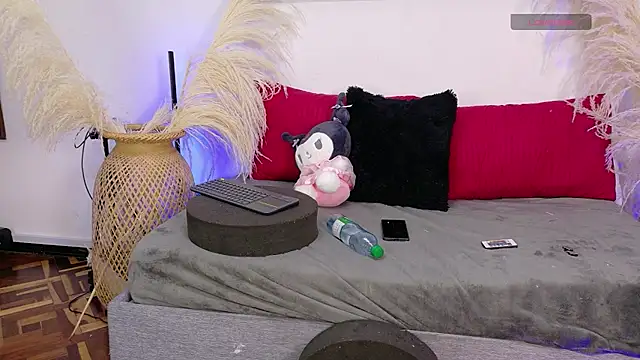 Zafira  online show from 02/24/26, 09:51