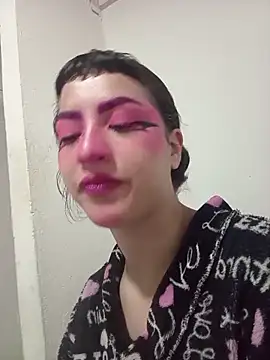 kitty  chs online show from 02/24/26, 02:37