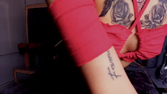 Snapshot of Candy_dim chatting on 10/09/25, 08:29 Candy dim online show from 10/09/25, 08:29