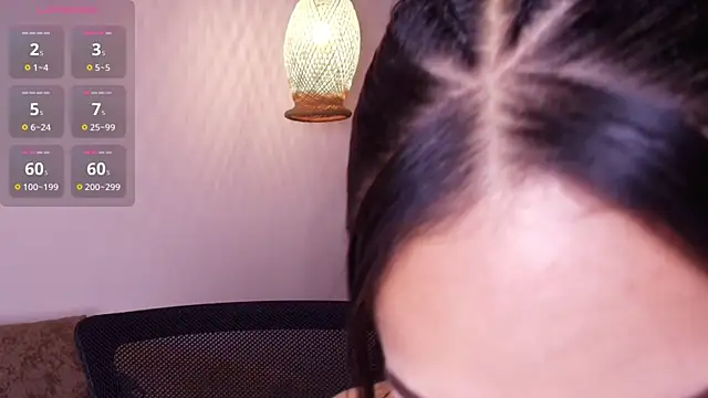 Snapshot of Candy_dim chatting on 11/01/25, 08:22 Candy dim online show from 11/01/25, 08:22